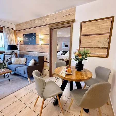 Small & Cozy 2 Bedroom By Belle Apartment