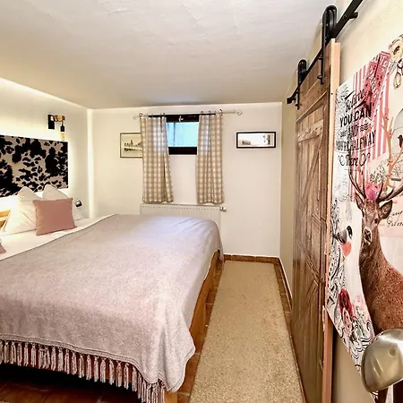 Small & Cozy 2 Bedroom By Belle Kitzbuhel