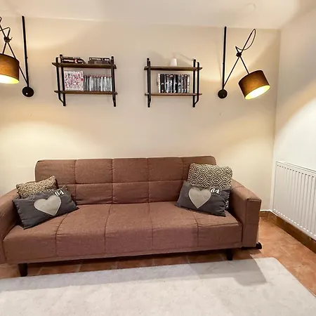 דירה Small & Cozy 2 Bedroom By Belle *